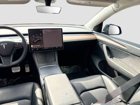2024 Tesla Model Y Performance