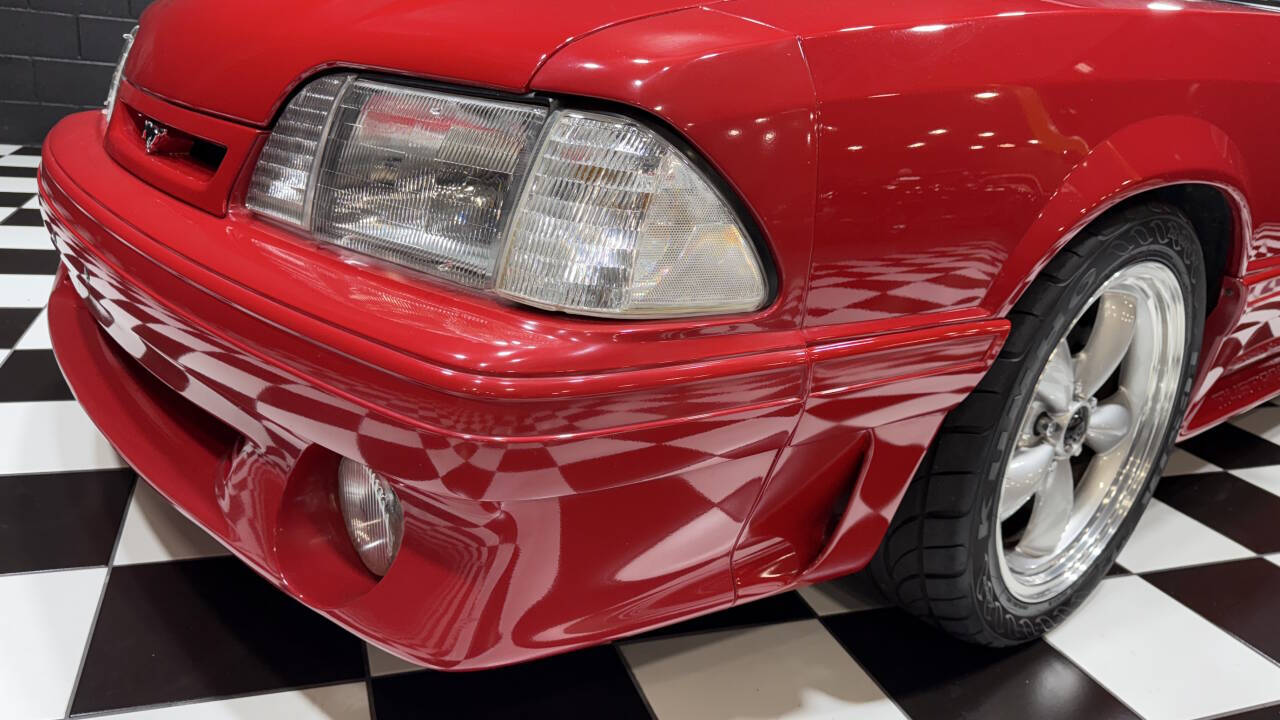 1993 Ford Mustang 19