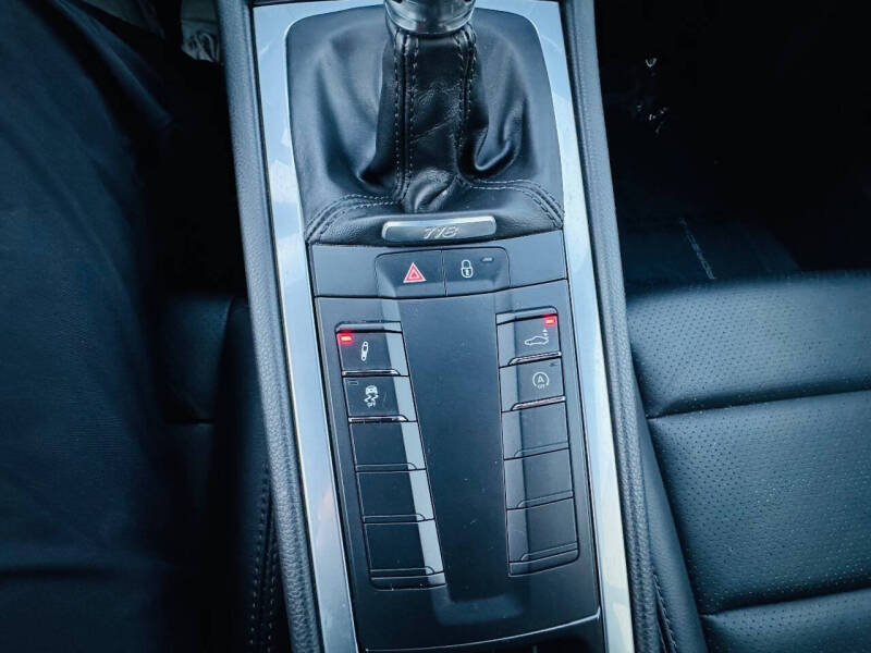 2018 Porsche 718 Cayman