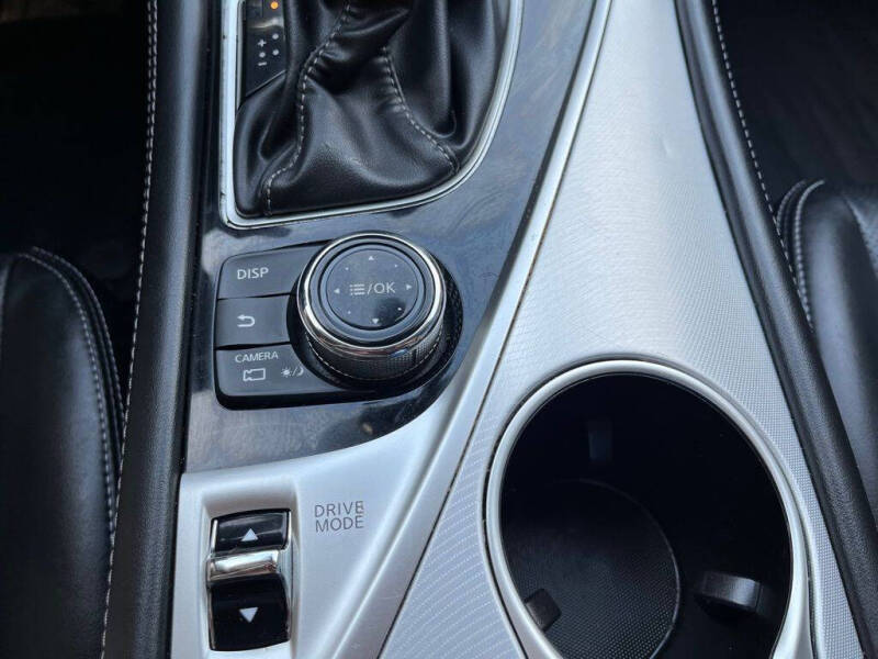 2022 Infiniti Q50 Luxe