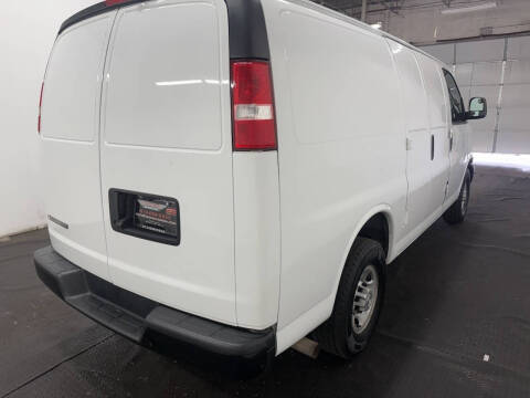 2021 Chevrolet Express 2500