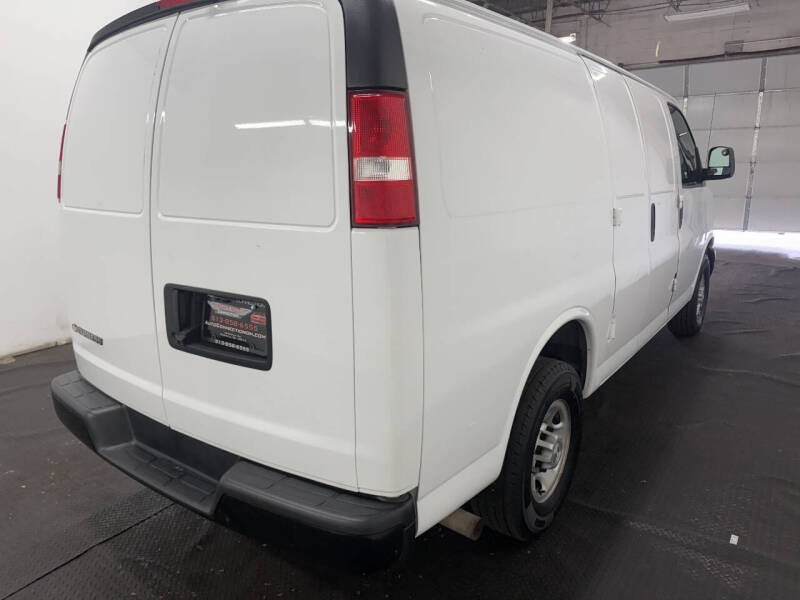 2021 Chevrolet Express 2500