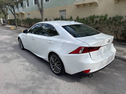 2016 Lexus IS 300