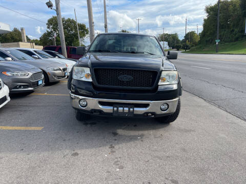 2006 Ford F-150 for sale at Ideal Cars in Hamilton OH