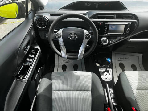 2015 Toyota Prius c Three