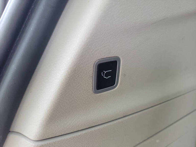 2024 Chrysler Pacifica Plug-In Hybrid Select