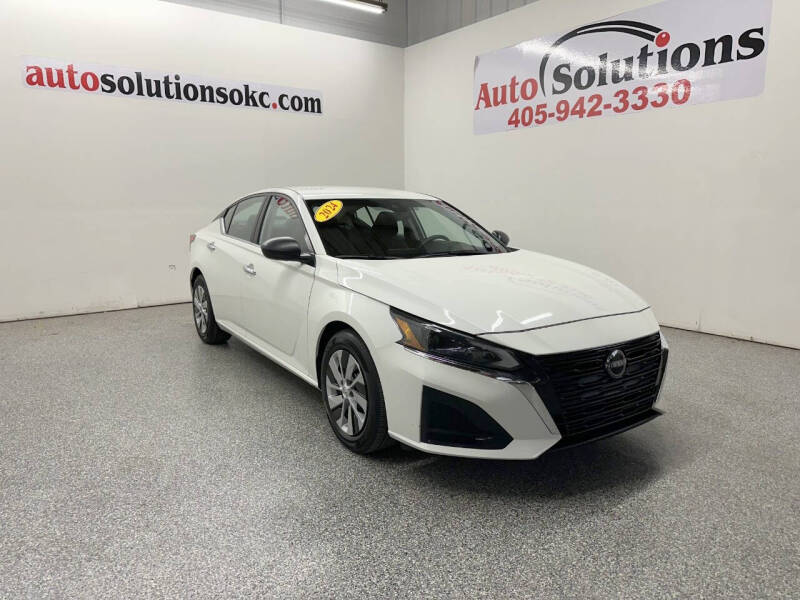 2024 Nissan Altima S's photo