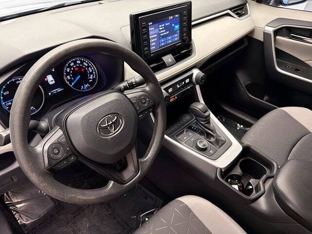 2020 Toyota RAV4 Hybrid XLE