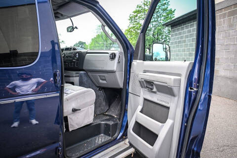 2011 Ford E-Series E-150