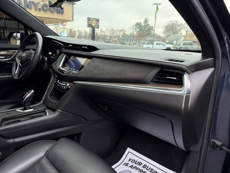 2018 Cadillac XT5 Platinum