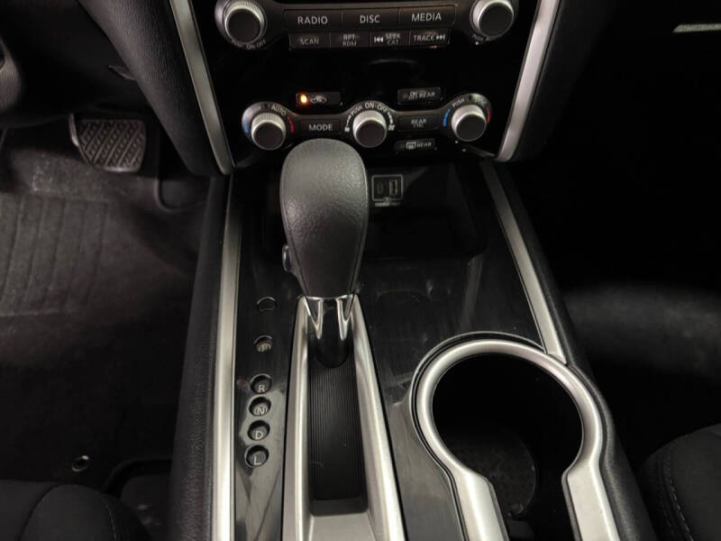 2019 Nissan Pathfinder S