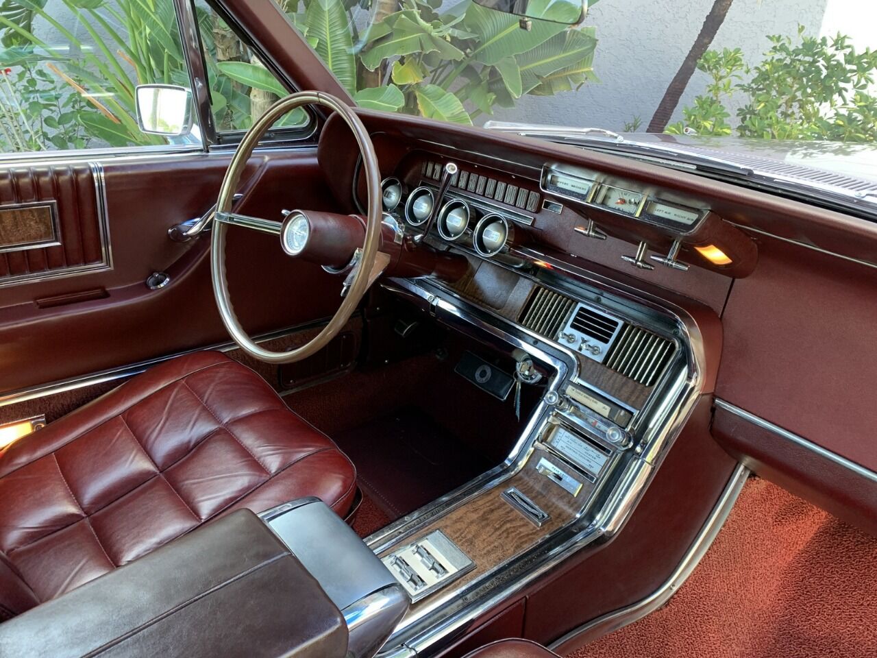 1966 Ford Thunderbird 49