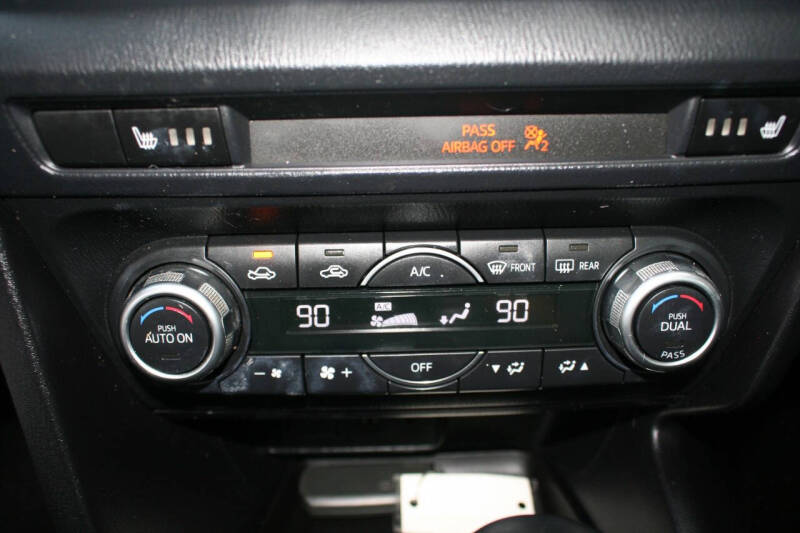 2018 Mazda MAZDA3 Touring