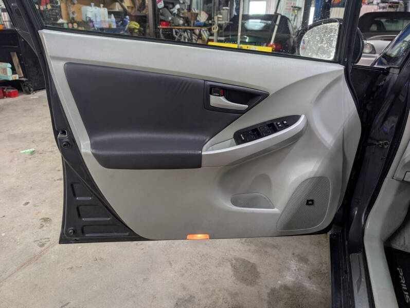 2011 Toyota Prius One