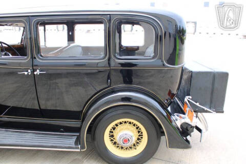 1934 Packard 1100