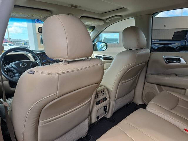 2016 Nissan Pathfinder Platinum