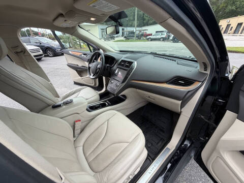 2017 Lincoln MKC Select