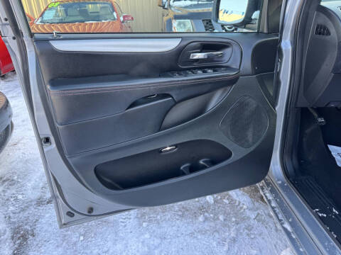 2016 Dodge Grand Caravan R/T