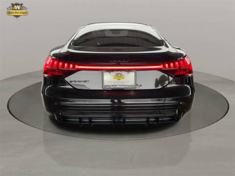 2023 Audi e-tron GT quattro Premium Plus