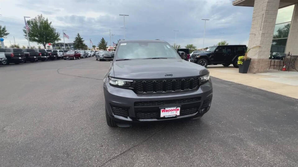 2024 Jeep Grand Cherokee L for sale at Victoria Auto Sales in Victoria, MN