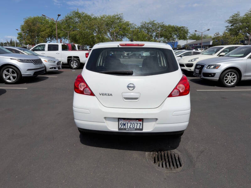 2012 Nissan Versa 1.8 S