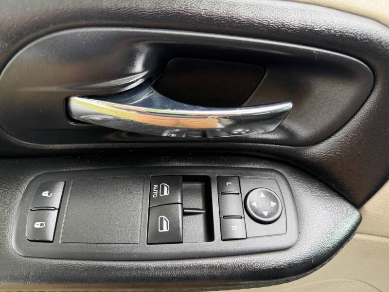 2014 RAM C/V