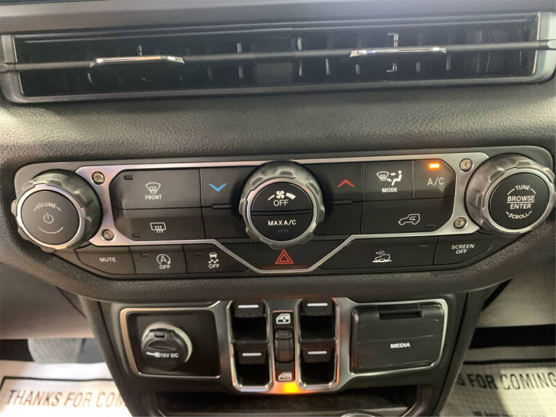 2025 Jeep Gladiator Sport