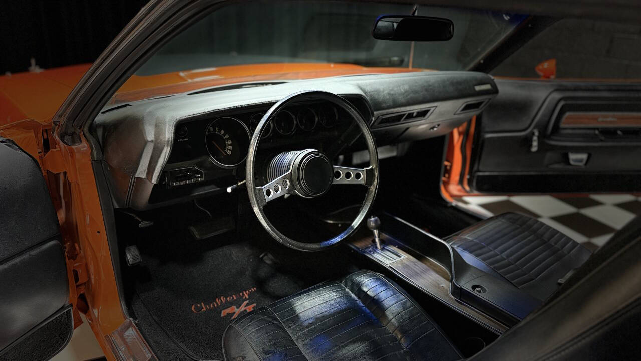 1970 Dodge Challenger 3