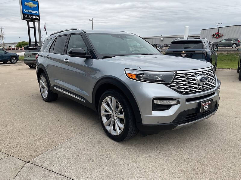 2023 Ford Explorer Platinum