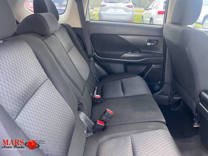 2014 Mitsubishi Outlander SE