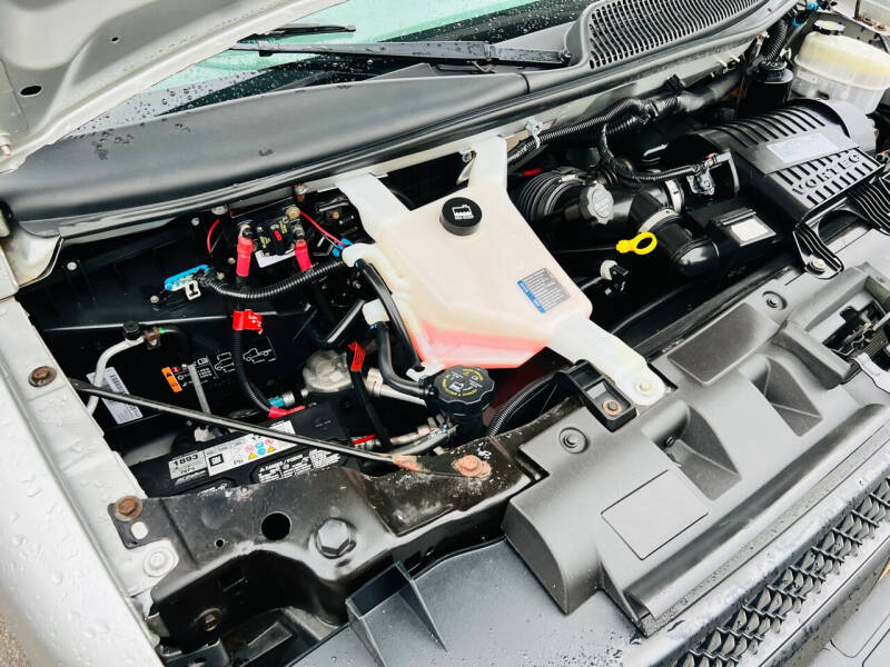 2017 Chevrolet Express LS 3500