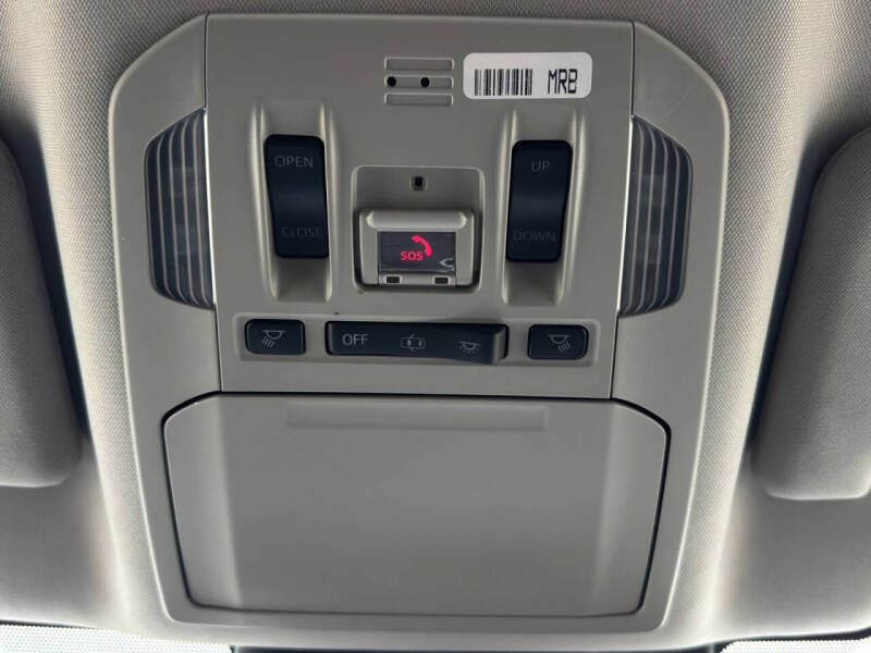 2020 Toyota Highlander Hybrid XLE