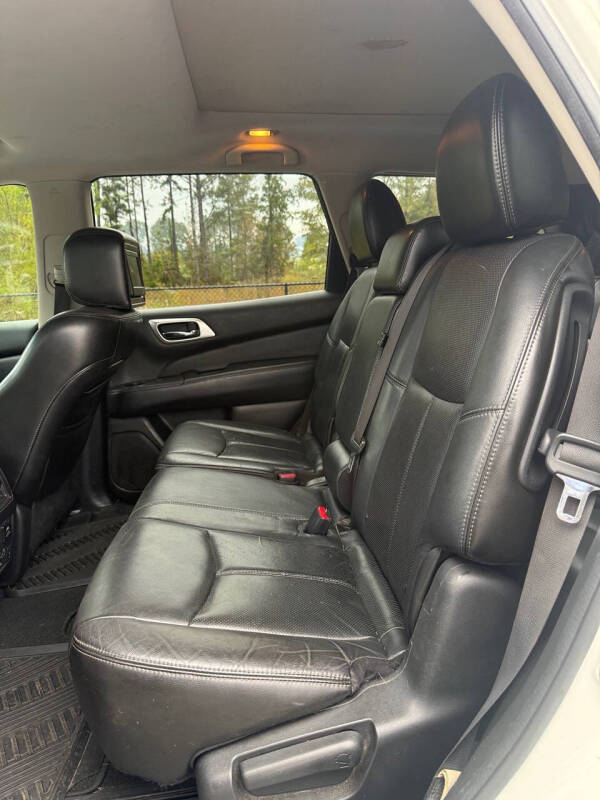 2013 Nissan Pathfinder Platinum