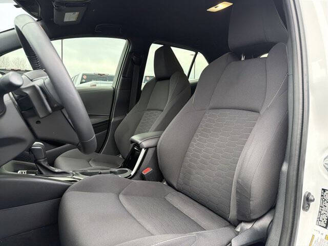 2024 Toyota Corolla Hatchback SE