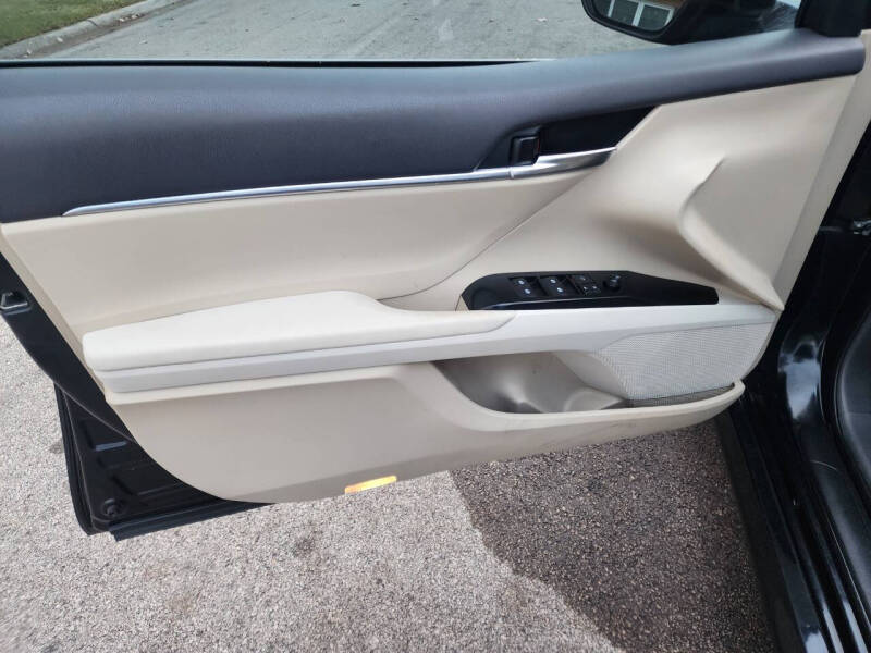 2018 Toyota Camry LE