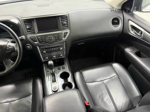 2018 Nissan Pathfinder SL