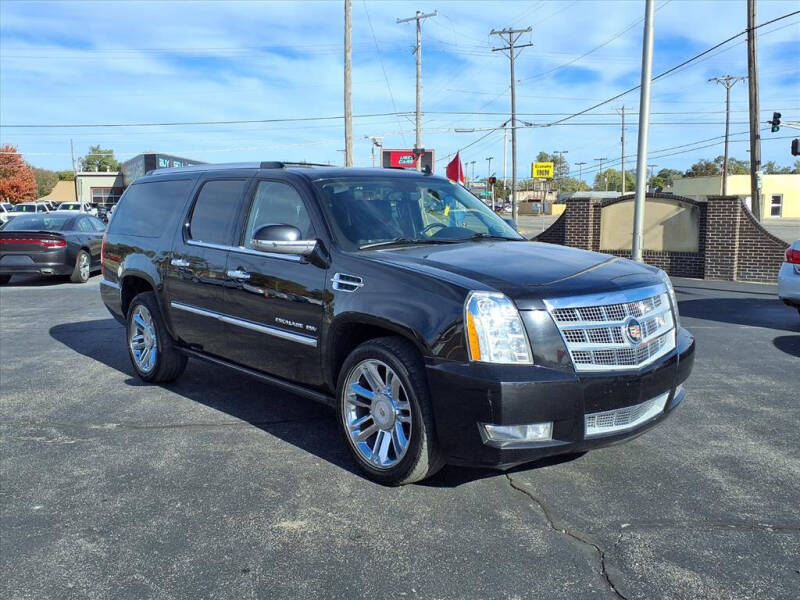 2014 Cadillac Escalade ESV Platinum Edition's photo