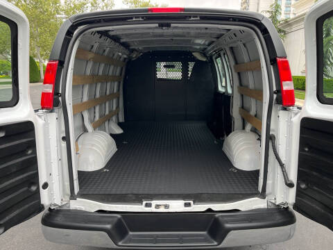2024 Chevrolet Express 2500