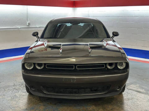 2015 Dodge Challenger SXT