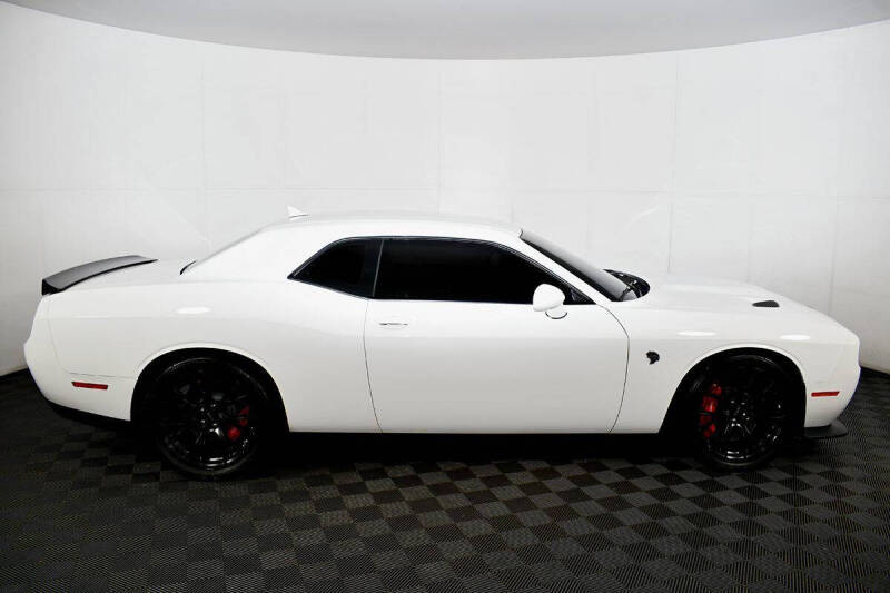 2015 Dodge Challenger SRT Hellcat