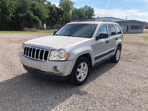 2005 Jeep Grand Cherokee for sale at A&P Auto Sales in Van Buren AR