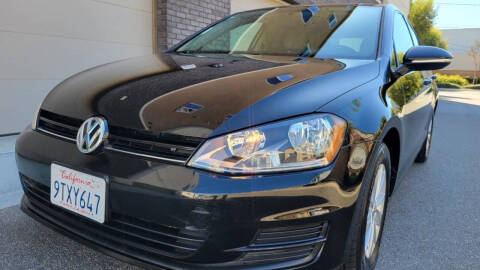 2016 Volkswagen Golf TSI S