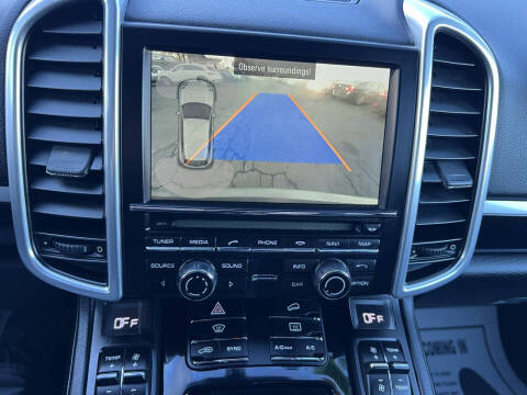 2016 Porsche Cayenne S