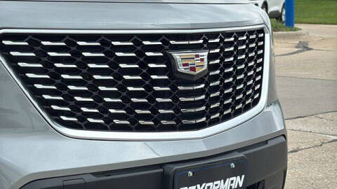 2023 Cadillac XT4 Premium Luxury