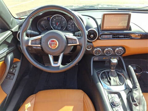 2018 FIAT 124 Spider Lusso