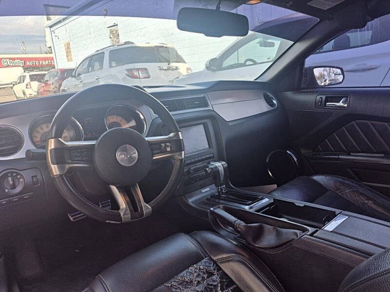 2012 Ford Mustang V6 Premium