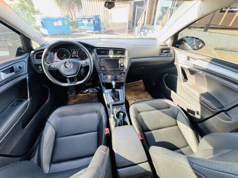 2021 Volkswagen Golf TSI