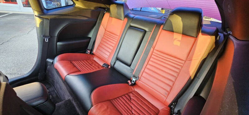 2016 Dodge Challenger R/T Scat Pack