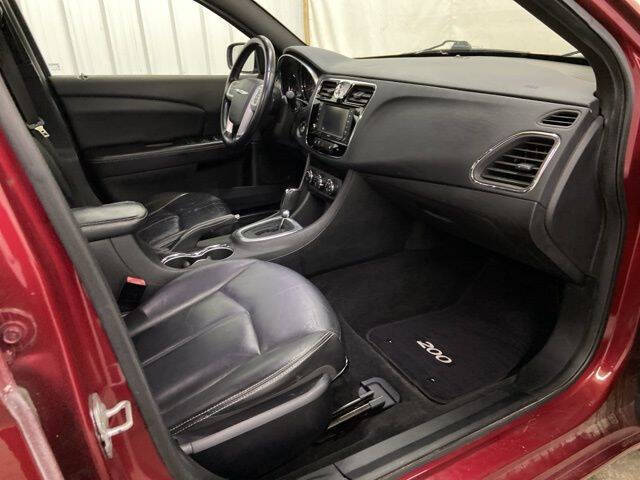 2012 Chrysler 200 Limited