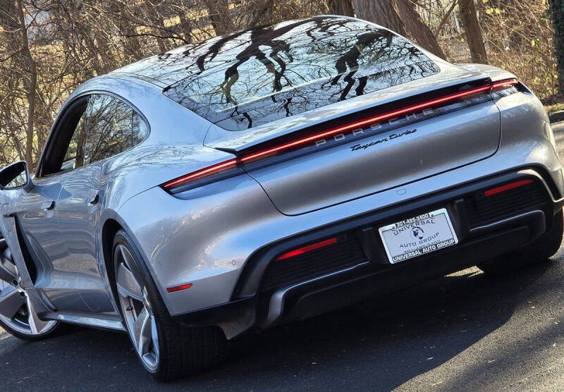 2020 Porsche Taycan Turbo